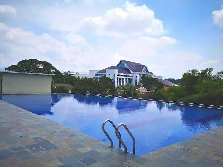 Thr339 Kinta Riverfront Suites -6Pax Ipoh 0*,